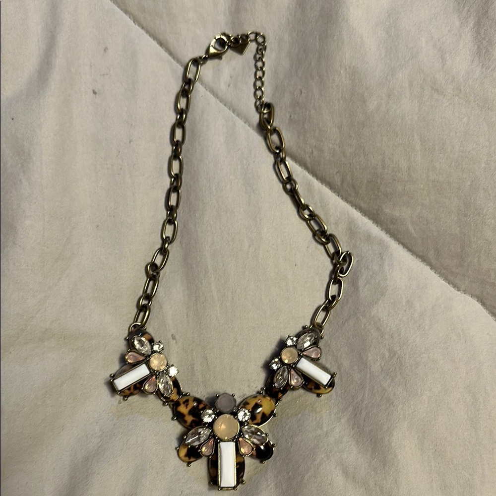 Elegant Gold and Cream Statement Necklace
